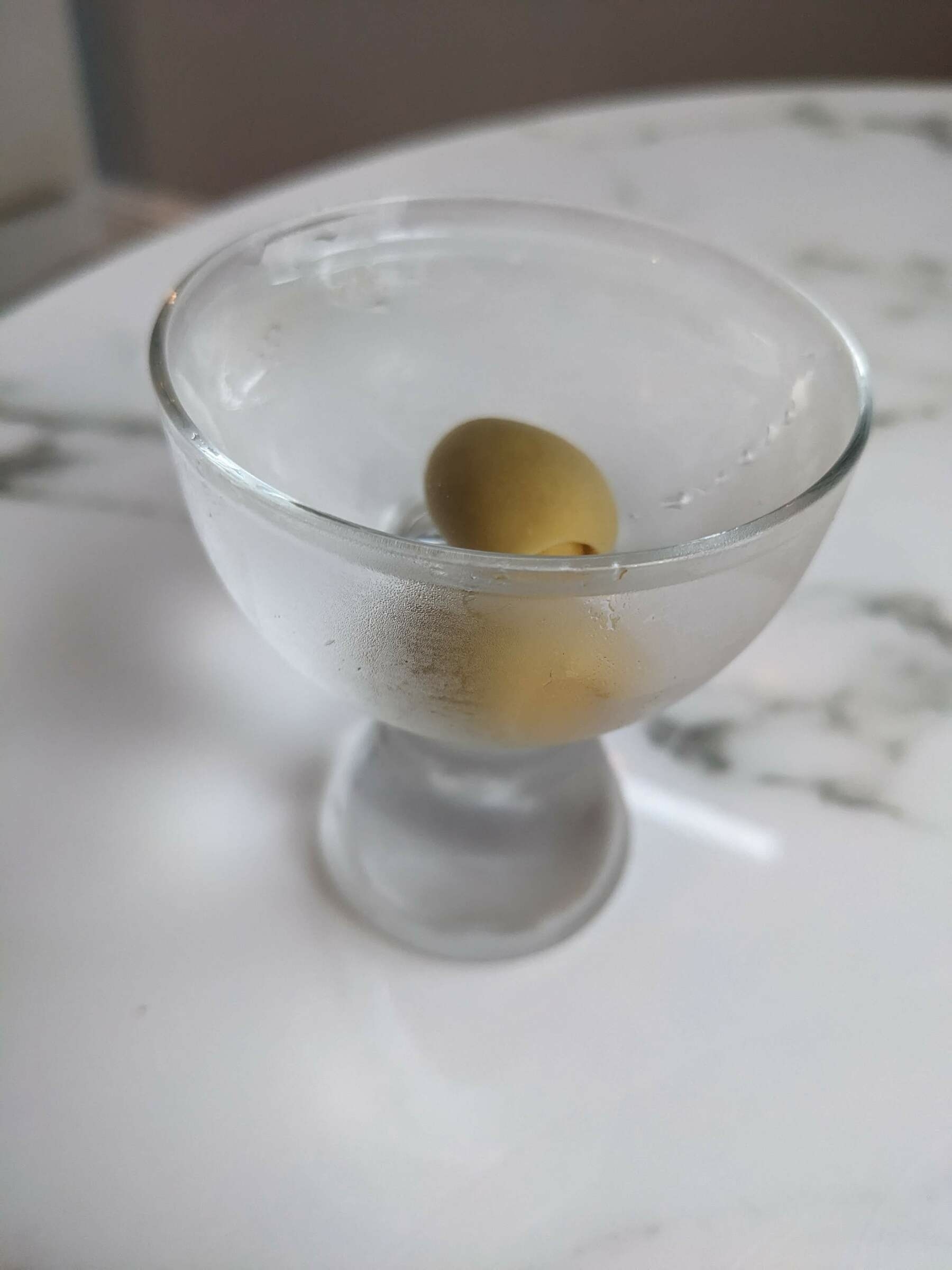 martini with 1 olive